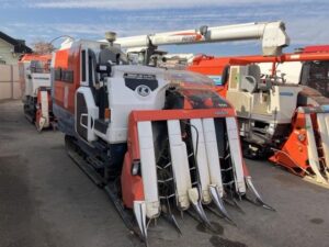 Kubota Combine Harvester AR60