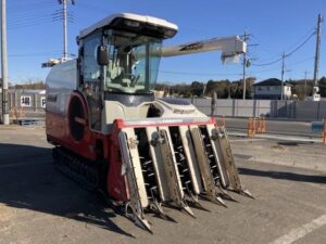 Yanmar Combine Harvester GC695